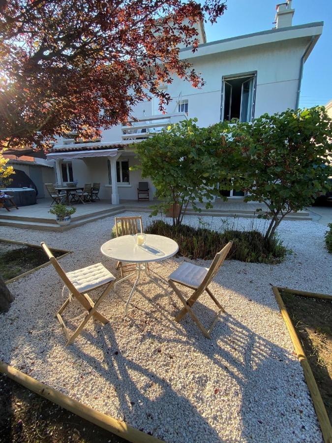 Appartement Rez De Villa Proche Port Et Plages De Sanary المظهر الخارجي الصورة