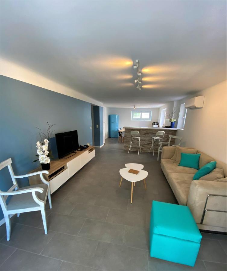 Appartement Rez De Villa Proche Port Et Plages De Sanary المظهر الخارجي الصورة