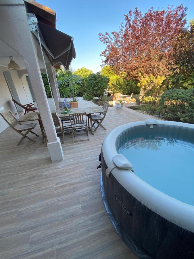 Appartement Rez De Villa Proche Port Et Plages De Sanary المظهر الخارجي الصورة